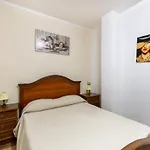 דירה With Veranda And Private Parking *