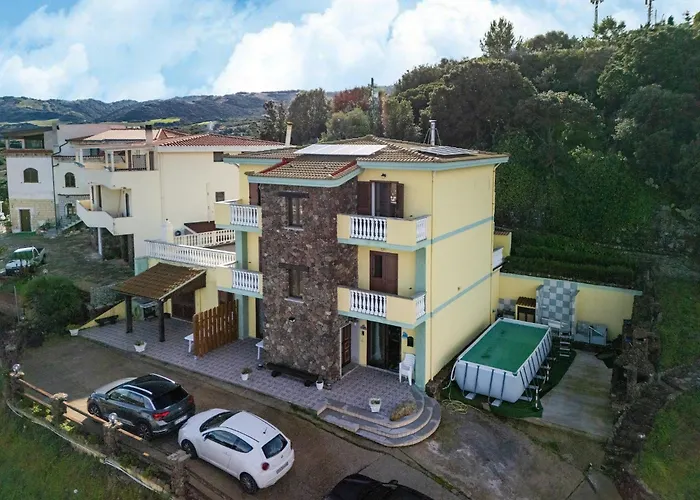 Apartment With Veranda And Private Parking Apartamento Castelsardo