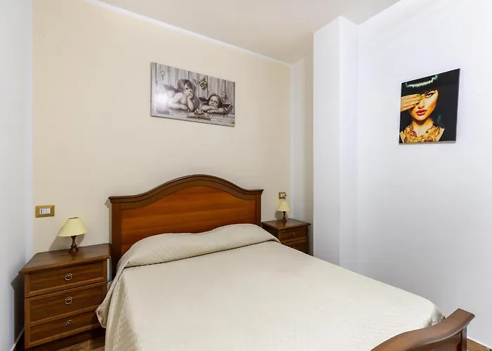 Apartman With Veranda And Private Parking *