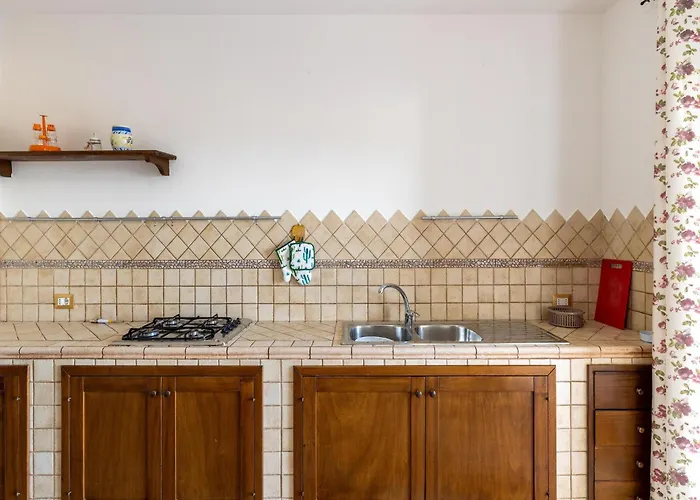 With Veranda And Private Parking Apartman *