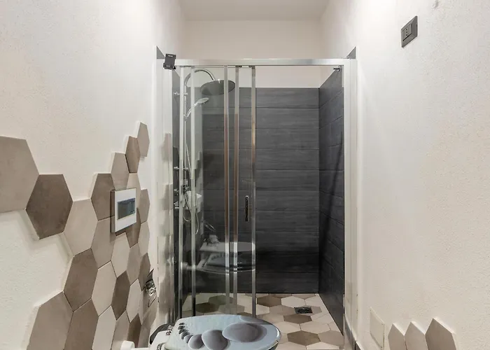 Apartman With Veranda And Private Parking *