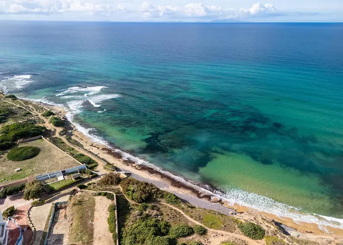 With Veranda And Private Parking Castelsardo